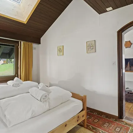 Al Prada 3-1-a By Interhome *